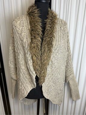XOXO Cream Cable-Knit Cardigan with Tan Faux Fur Collar